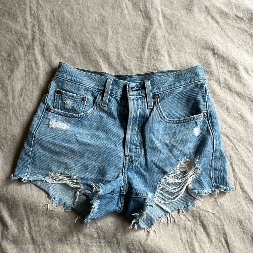 Distressed Women's Levi Shorts